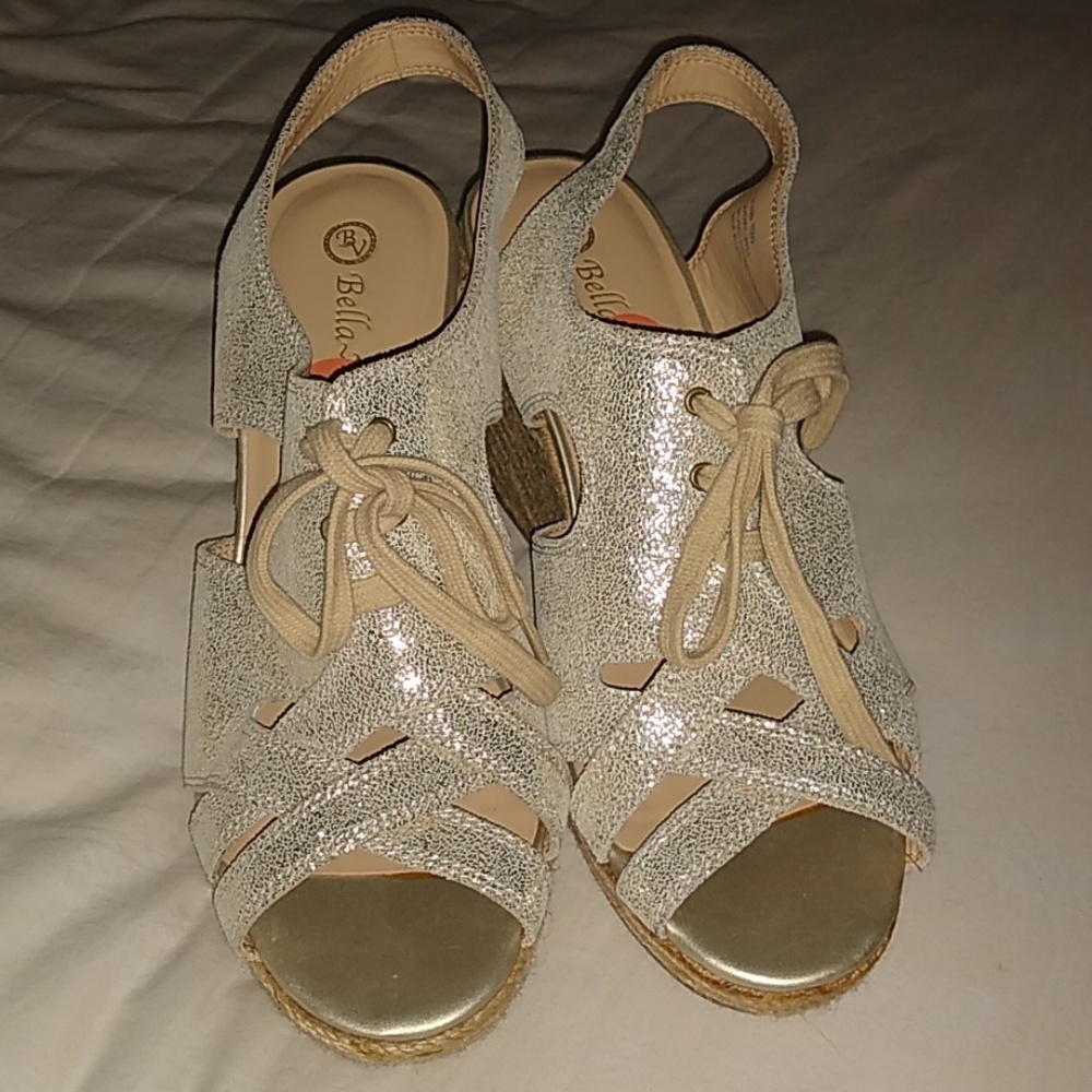 Bellavita wedges